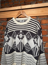 Load image into Gallery viewer, Vintage 80s Steep Slopes Ski Sweater(L)
