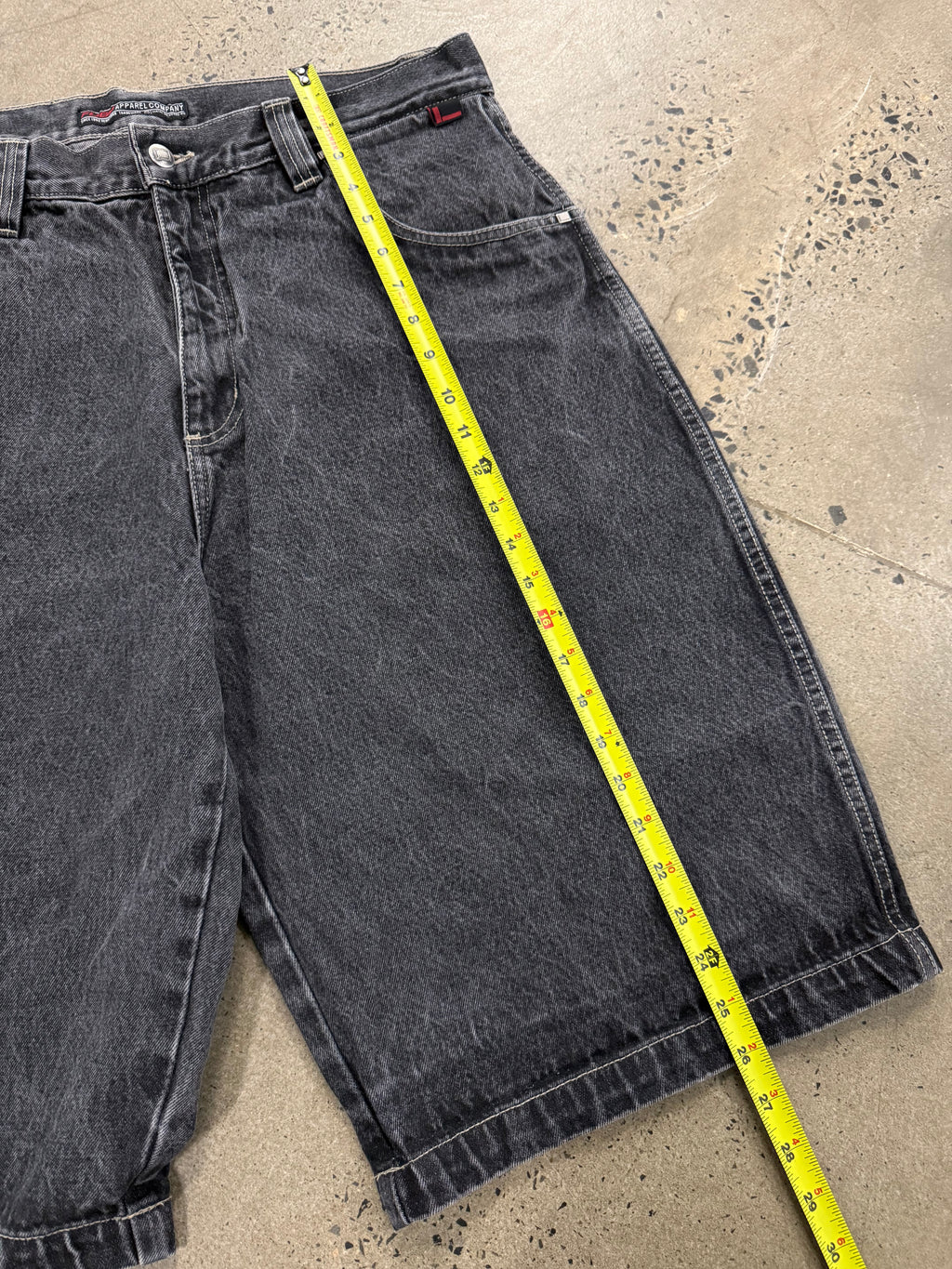 Vintage Y2K Fubu Black Jean Shorts (36)