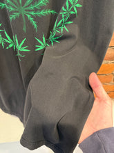 Load image into Gallery viewer, Vintage Late 90s Weed T-Shirt (L)
