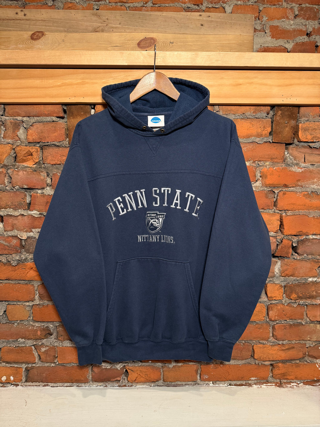 Vintage Penn State University Embroidered Hoodie (L)