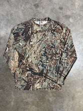 Load image into Gallery viewer, Mossy Oak Camo Longsleeve (M)
