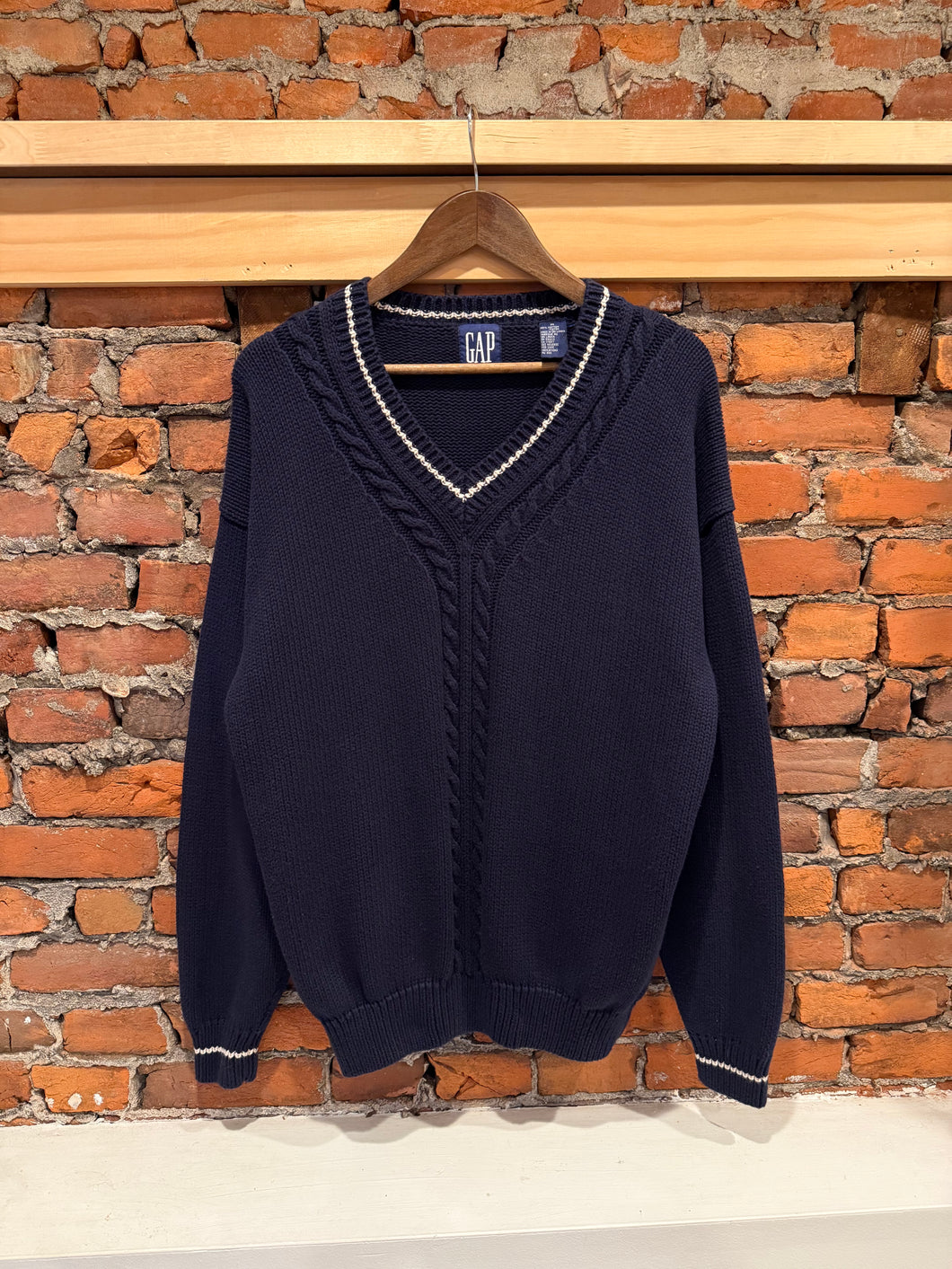 Vintage 90s Gap V-Neck Sweater (M)