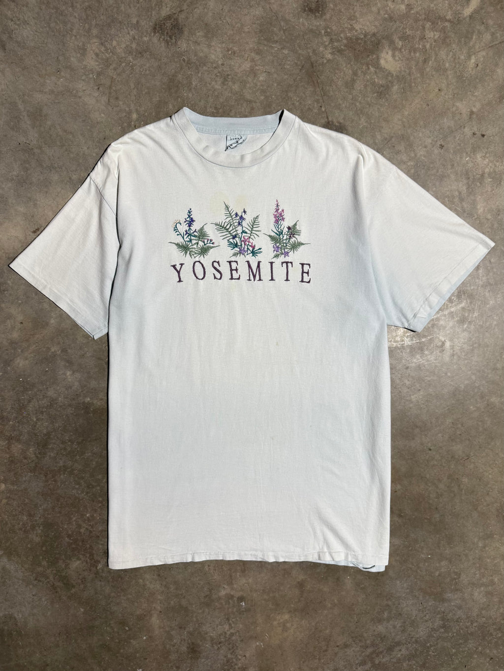 Vintage Yosemite National Park Embroidered Tee (XL)