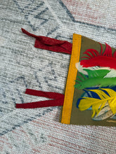 Load image into Gallery viewer, Vintage 50s/60s Black Hills Native American Feather Pennant (17inch)
