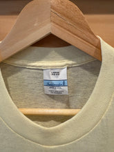 Load image into Gallery viewer, Vintage 80s Light Yellow Fieldmaster Pocket Shirt (M)
