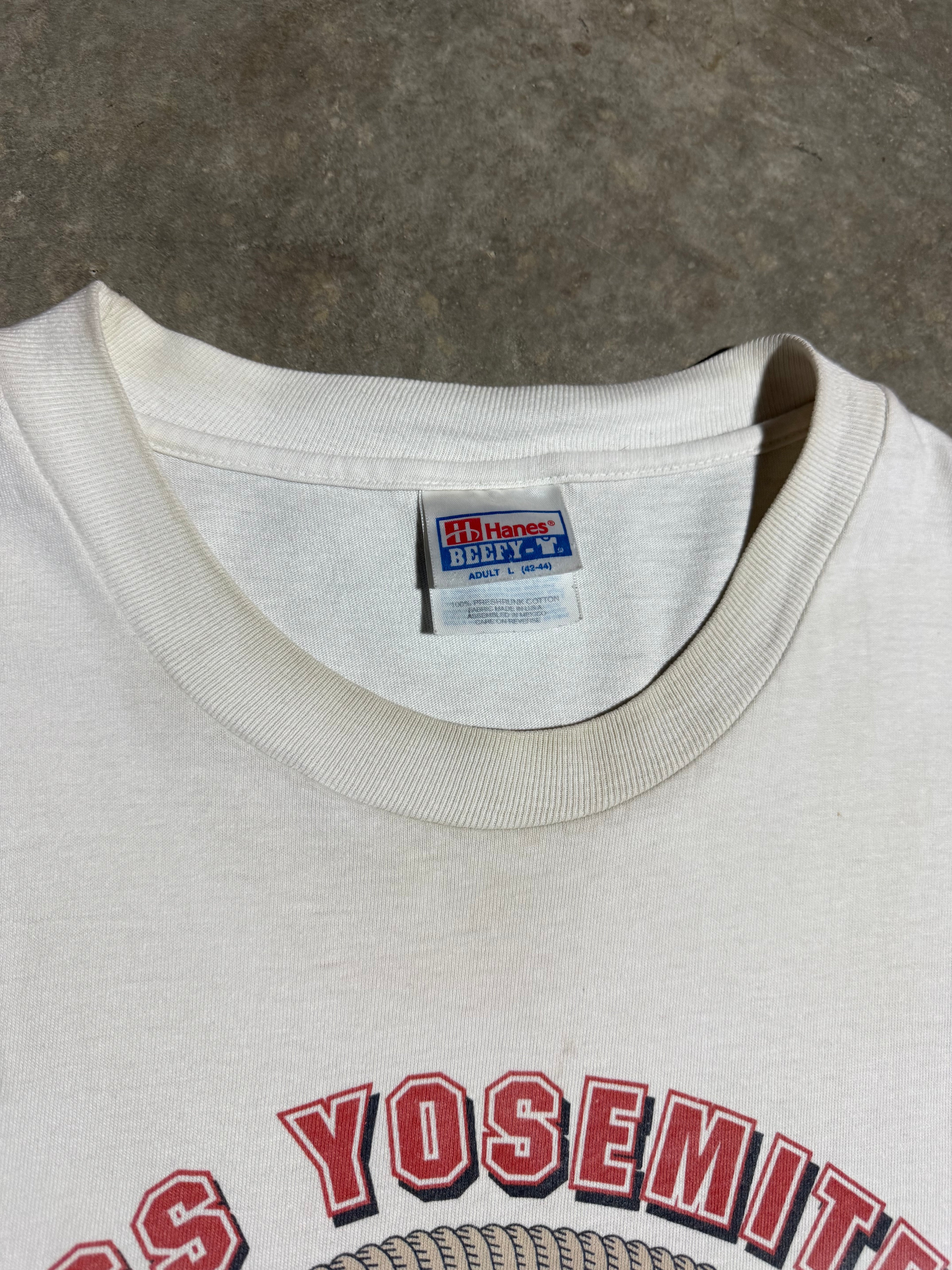 Vintage Distressed 1997 USS Yosemite Looney Tunes Shirt (L)