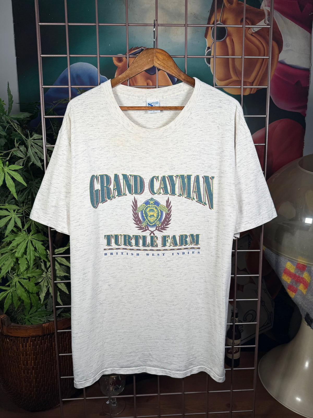 Vintage 1992 Grand Cayman Turtle Farm T-Shirt (XL)