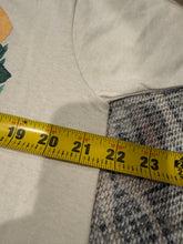 Load image into Gallery viewer, Vintage Flower Circle Tee (L)
