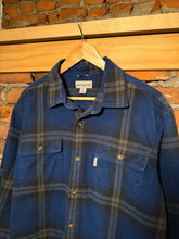 Load image into Gallery viewer, Carhartt Heavyweight Blue Flannel (L)
