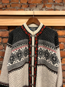 Vintage Squaw Valley Clasp Knit Sweater (WM)