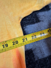 Load image into Gallery viewer, Vintage 2000 Tweety Bird Wild Thing Shirt (L)
