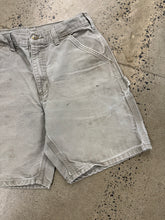 Load image into Gallery viewer, Vintage Carhartt Carpenter Shorts (30)
