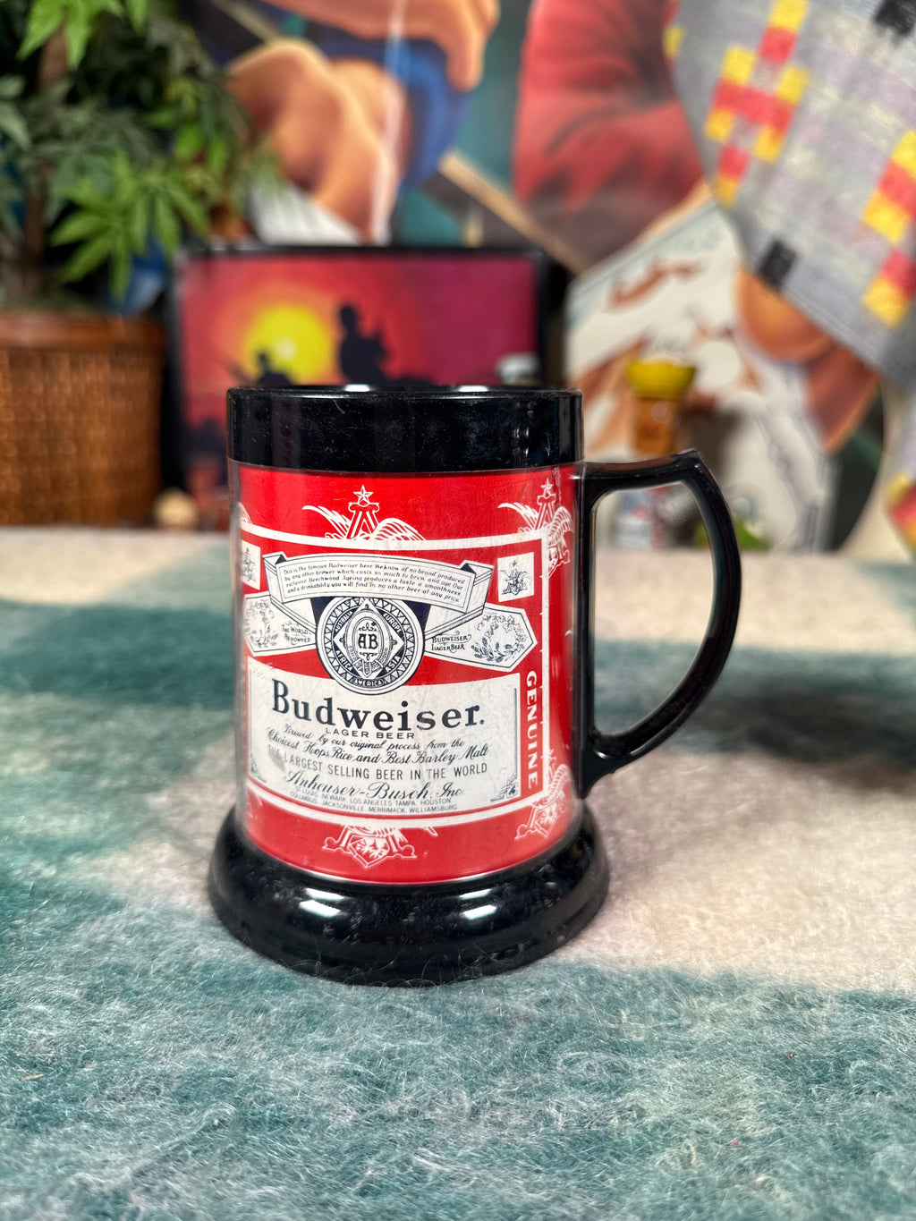 Set of 2 Vintage Budweiser and Schlitz Mugs