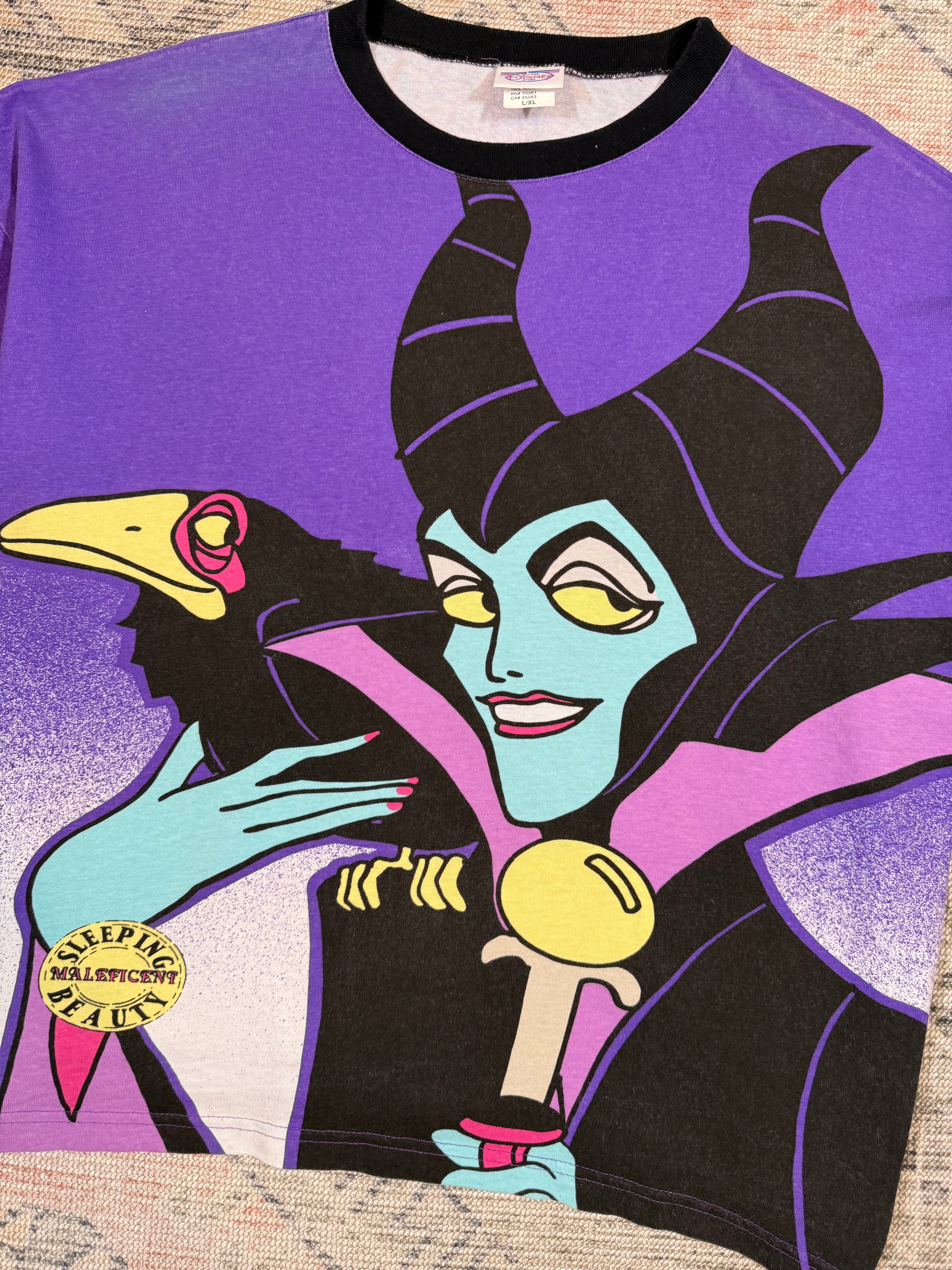 Vintage 90s Maleficent Disney Big Print Shirt (L/XL)