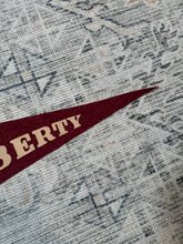 Load image into Gallery viewer, Vintage 50s/60s Statue of Liberty NYC Pennant (25.5inch)
