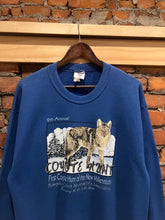 Load image into Gallery viewer, Vintage 2000 Coyote Hunt Crewneck (M/L)
