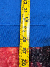 Load image into Gallery viewer, Vintage 1997 Looney Tunes Bunch of Characters Crewneck (L)
