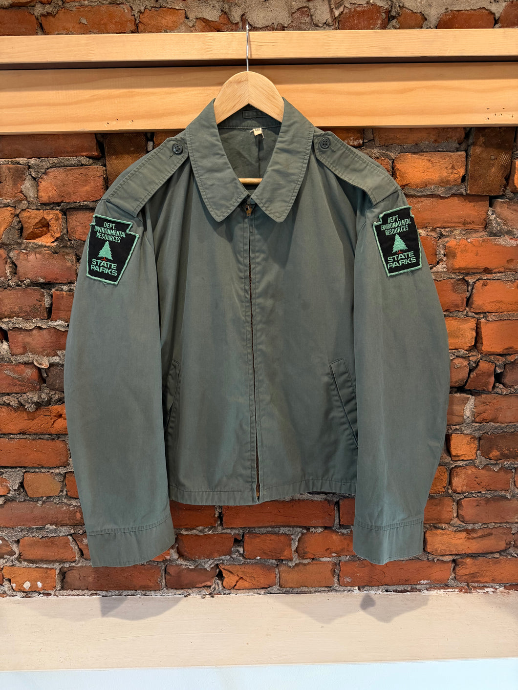 True Vintage Dept of Environmental Resources State Parks Jacket (M)