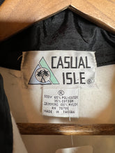 Load image into Gallery viewer, Vintage Casual Isle Quarterzip Windbreaker (WXL)

