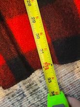 Load image into Gallery viewer, True Vintage Woolrich Buffalo Plaid Flannel Jacket (XL)
