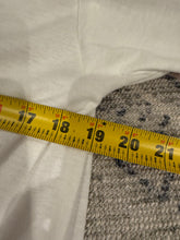 Load image into Gallery viewer, Vintage 1988 Seat Belt Tee (M)
