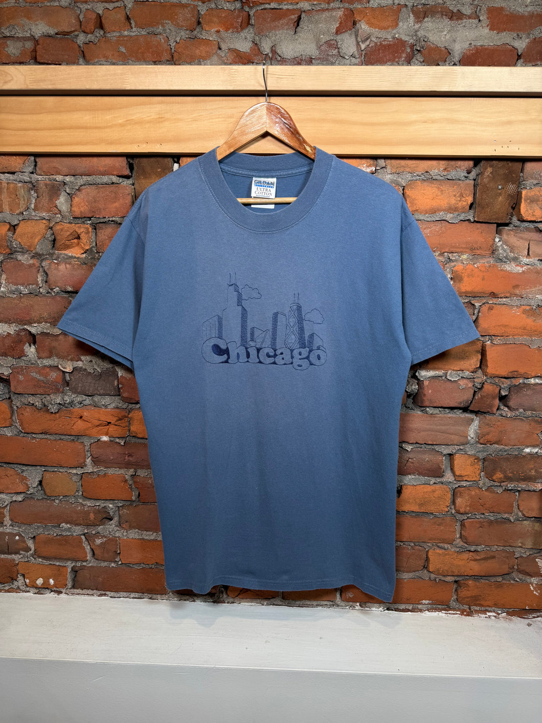 Vintage Chicago Embroidered Tee (L)