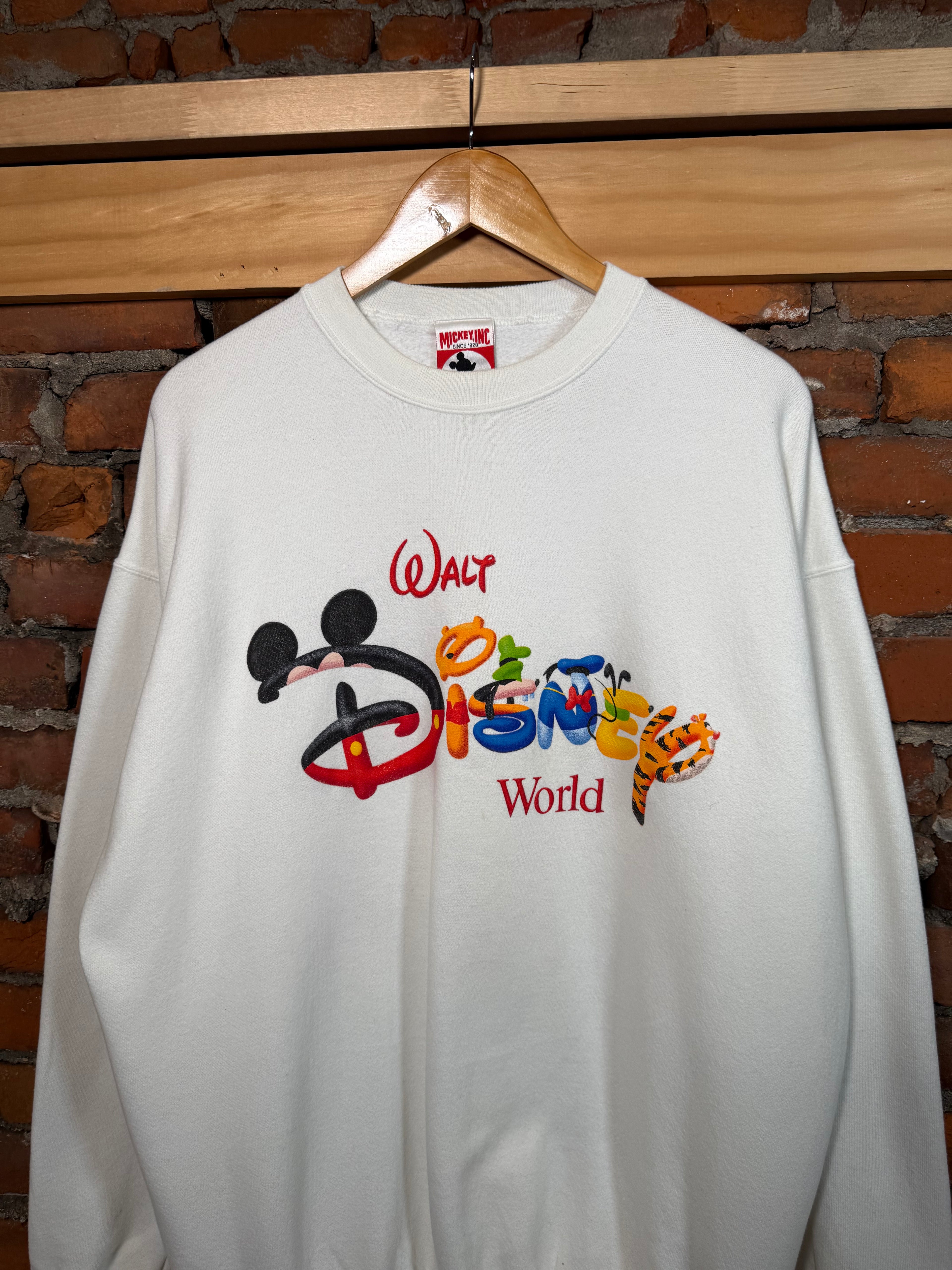 Vintage 90s Disney World Crewneck (XL)