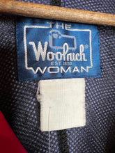 Load image into Gallery viewer, Vintage Woolrich Womens Pullover Windbreaker (WL)
