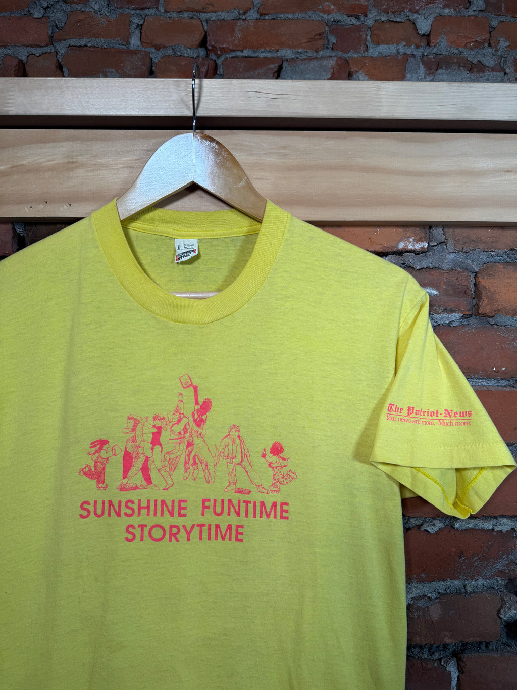 Vintage 80s Sunshine Funtime Storytime Shirt (M)