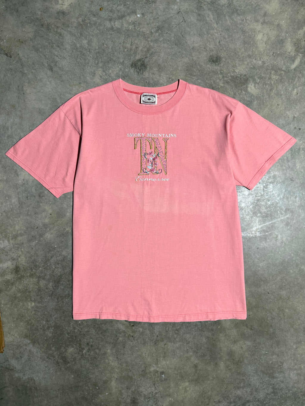 Vintage Embroidered Smokey Mountain Tennessee Tee (2XL)