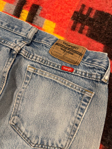 Vintage Y2K Wrangler Lightwash Jeans (31x29.5)