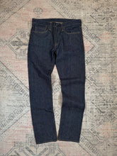 Load image into Gallery viewer, Modern Levi’s Selvedge Jeans (34x34)
