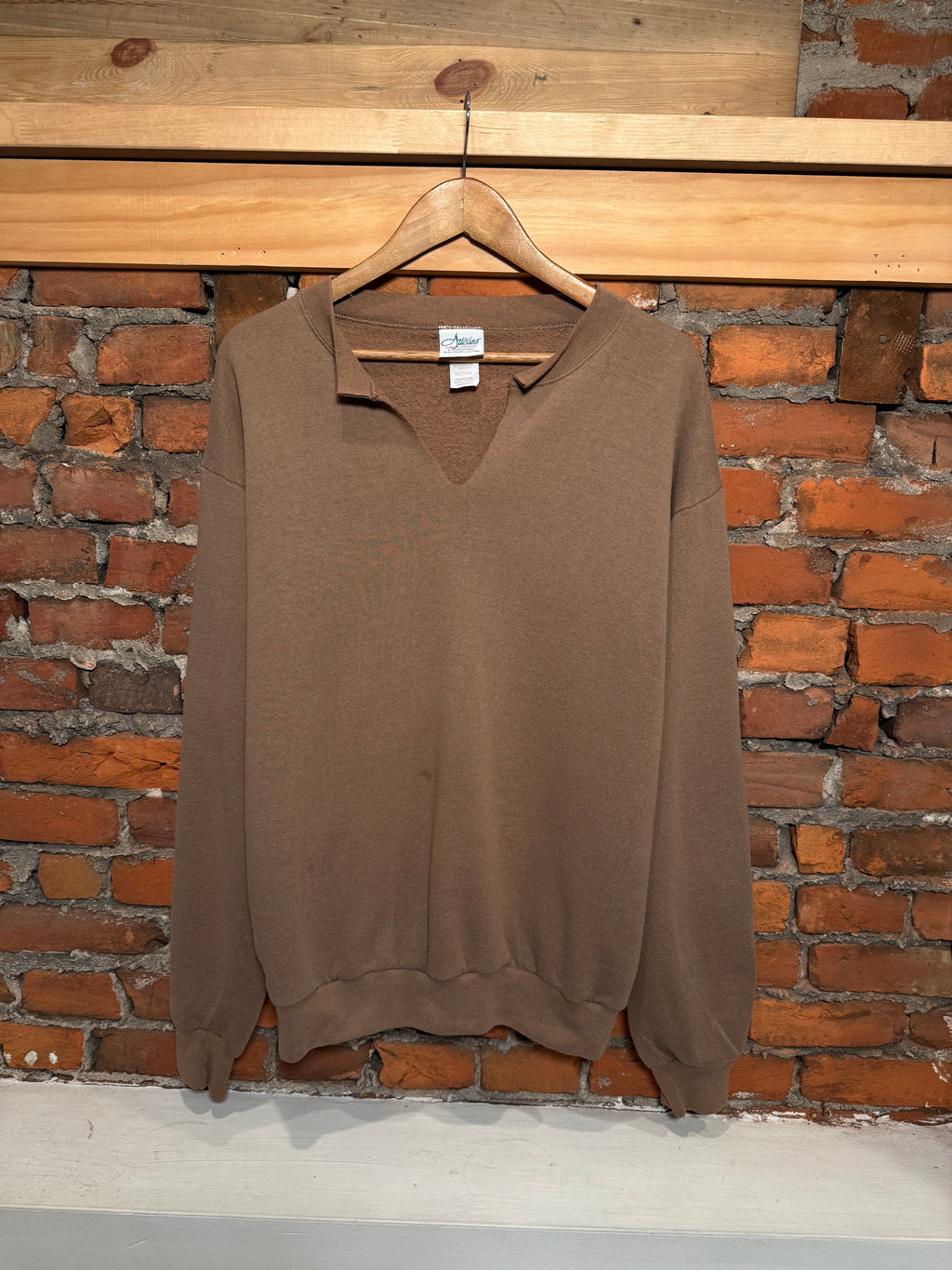 Vintage Artisans Brown Cut Collar Crewneck (M)