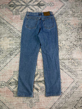 Load image into Gallery viewer, Vintage Calvin Klein Distressed Jeans (28x31.5)
