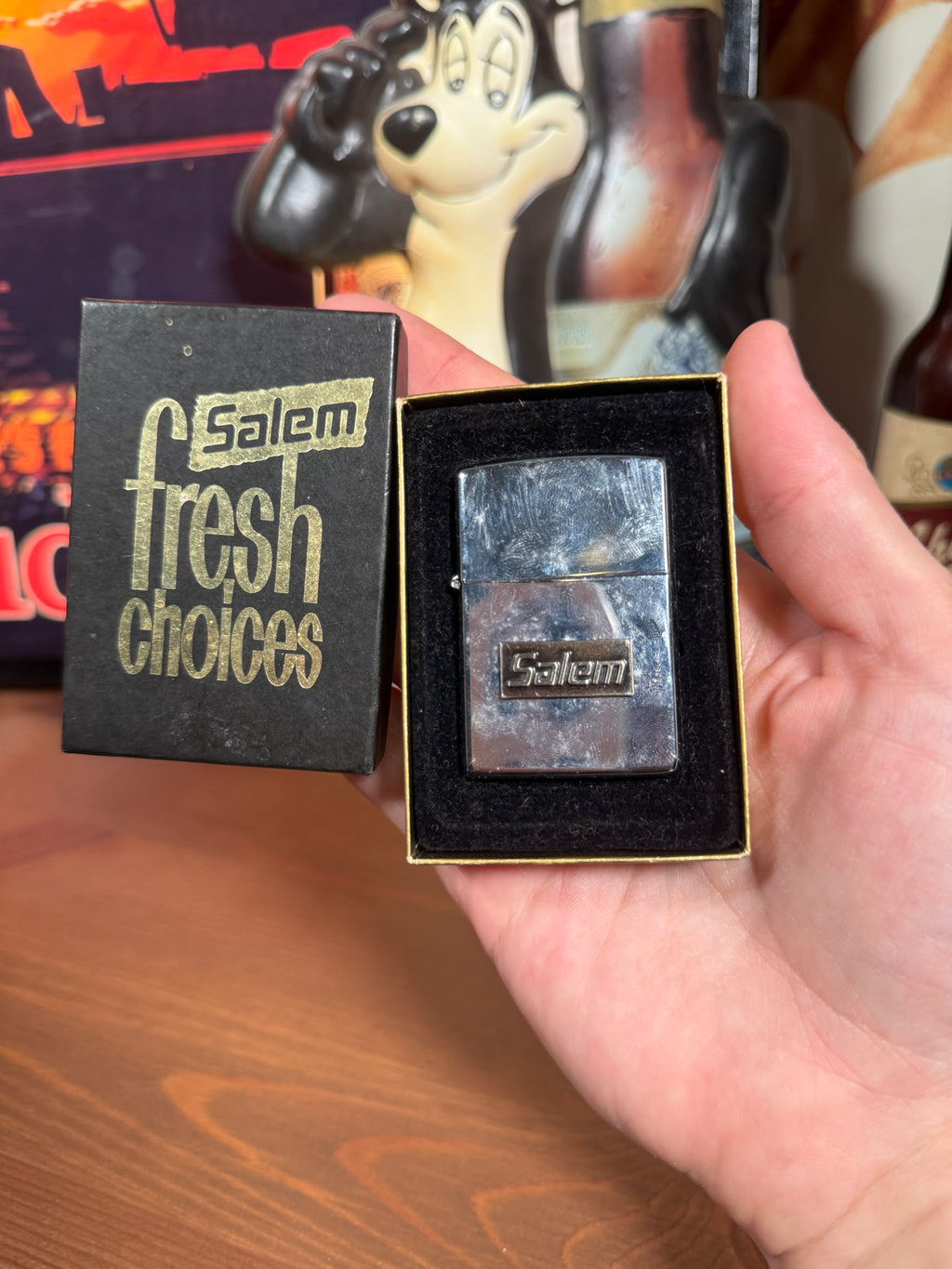 Vintage Salem Cigarettes Zippo Lighter (Needs Fluid)