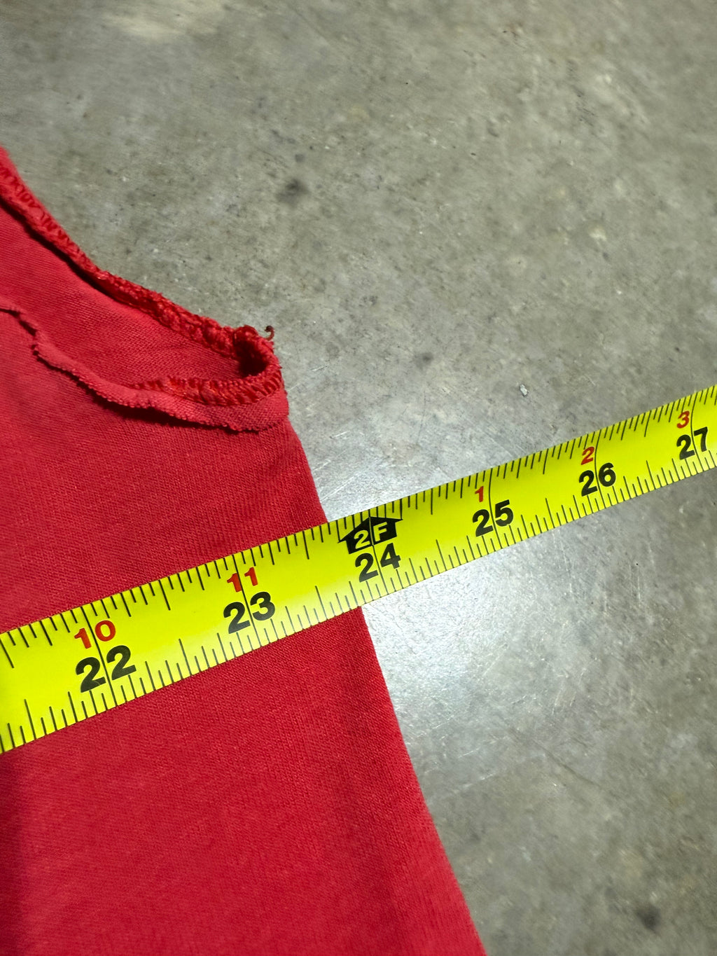 Vintage 90s Cesar El Pueblo Red Cutoff Tee (XL)