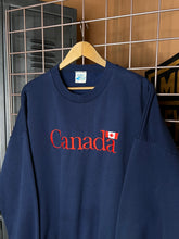 Load image into Gallery viewer, Vintage Canada Embroidered Crewneck (M)
