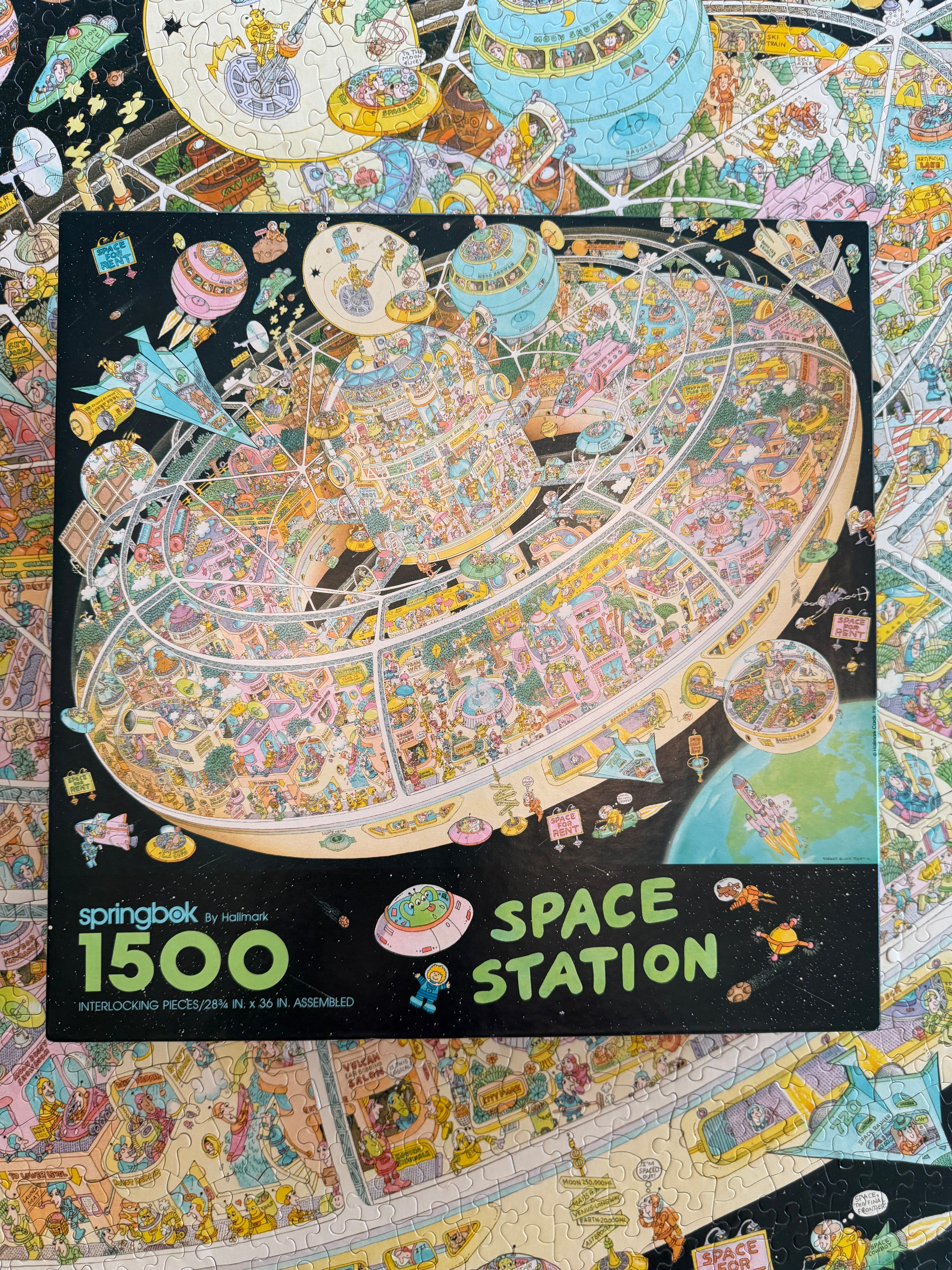 Vintage Space Station 1500 Piece Puzzle (All Pieces)