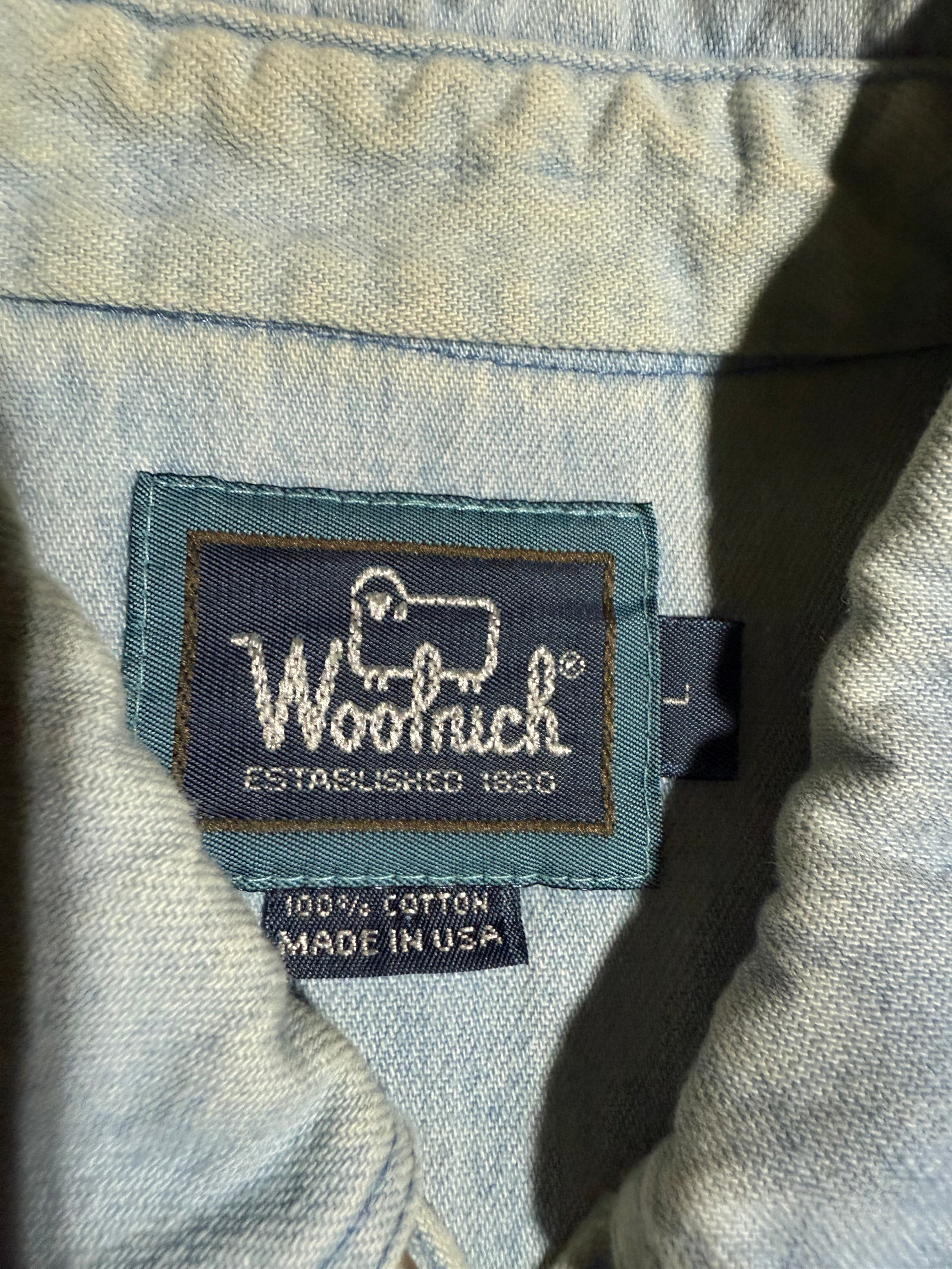 Vintage Woolrich Sportsman Denim Buttondown Shirt (L)