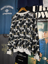 Load image into Gallery viewer, Vintage Protege Triangle Pattern Sweater (L)
