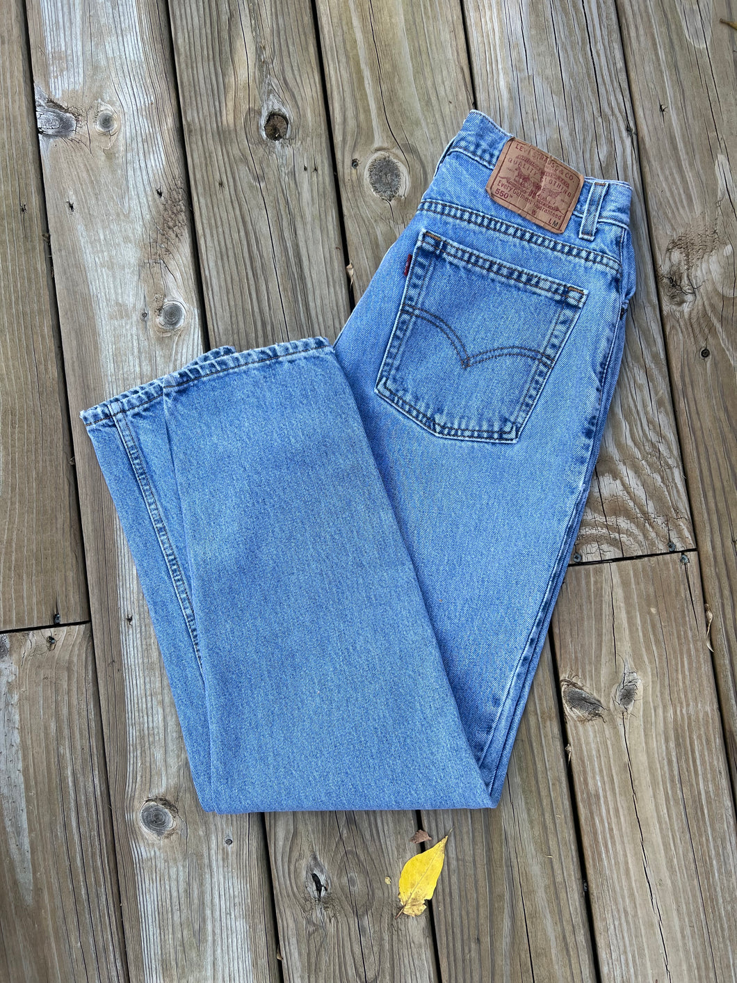 Vintage Levi’s Women’s Lightwash Jeans (30x31)