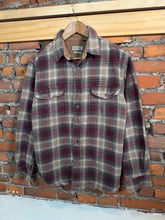 Load image into Gallery viewer, Vintage Faded Glory Heavyweight Flannel (S/M)
