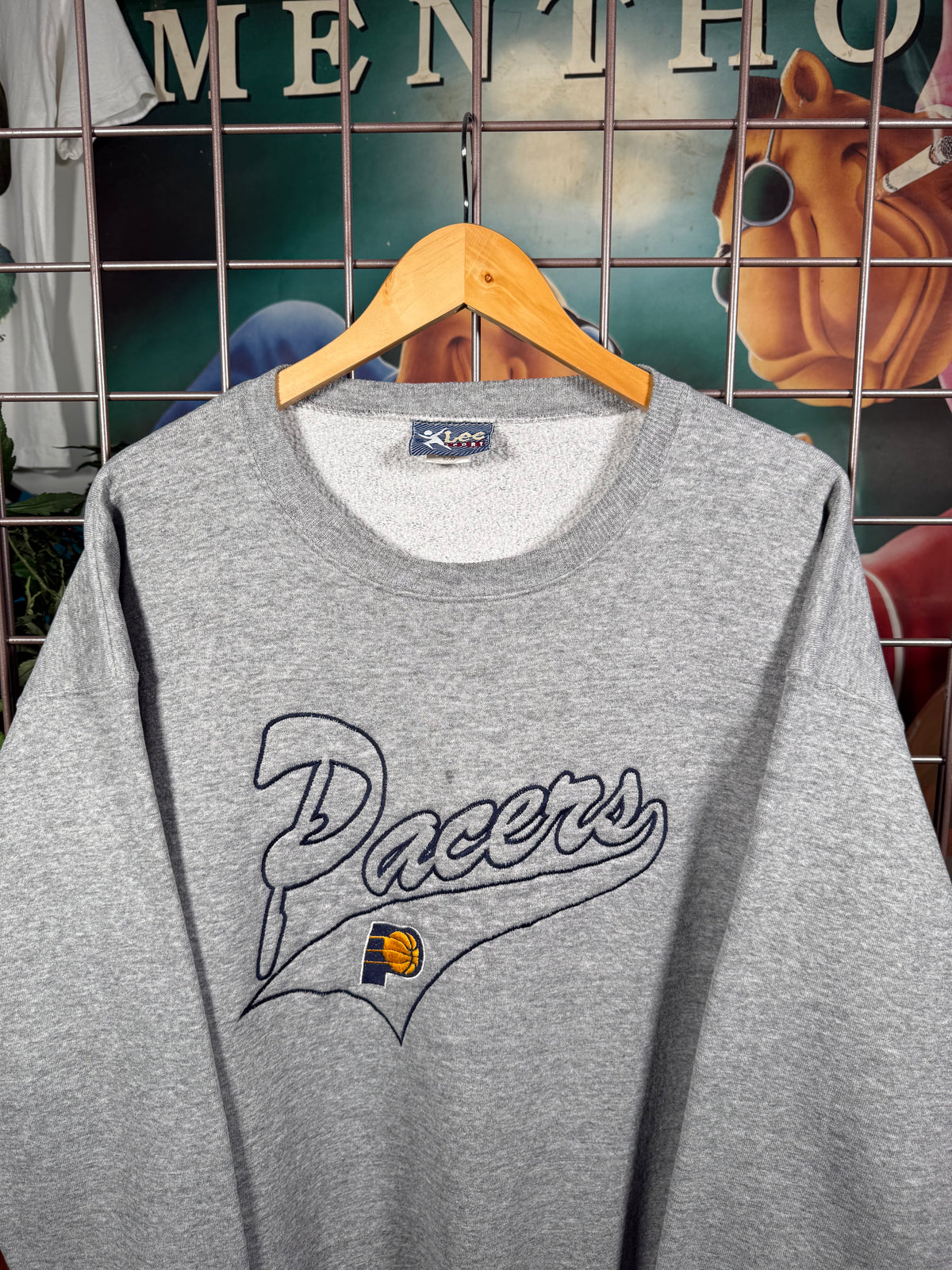 Vintage 90s Indiana Pacers Embroidered Crewneck (XL)