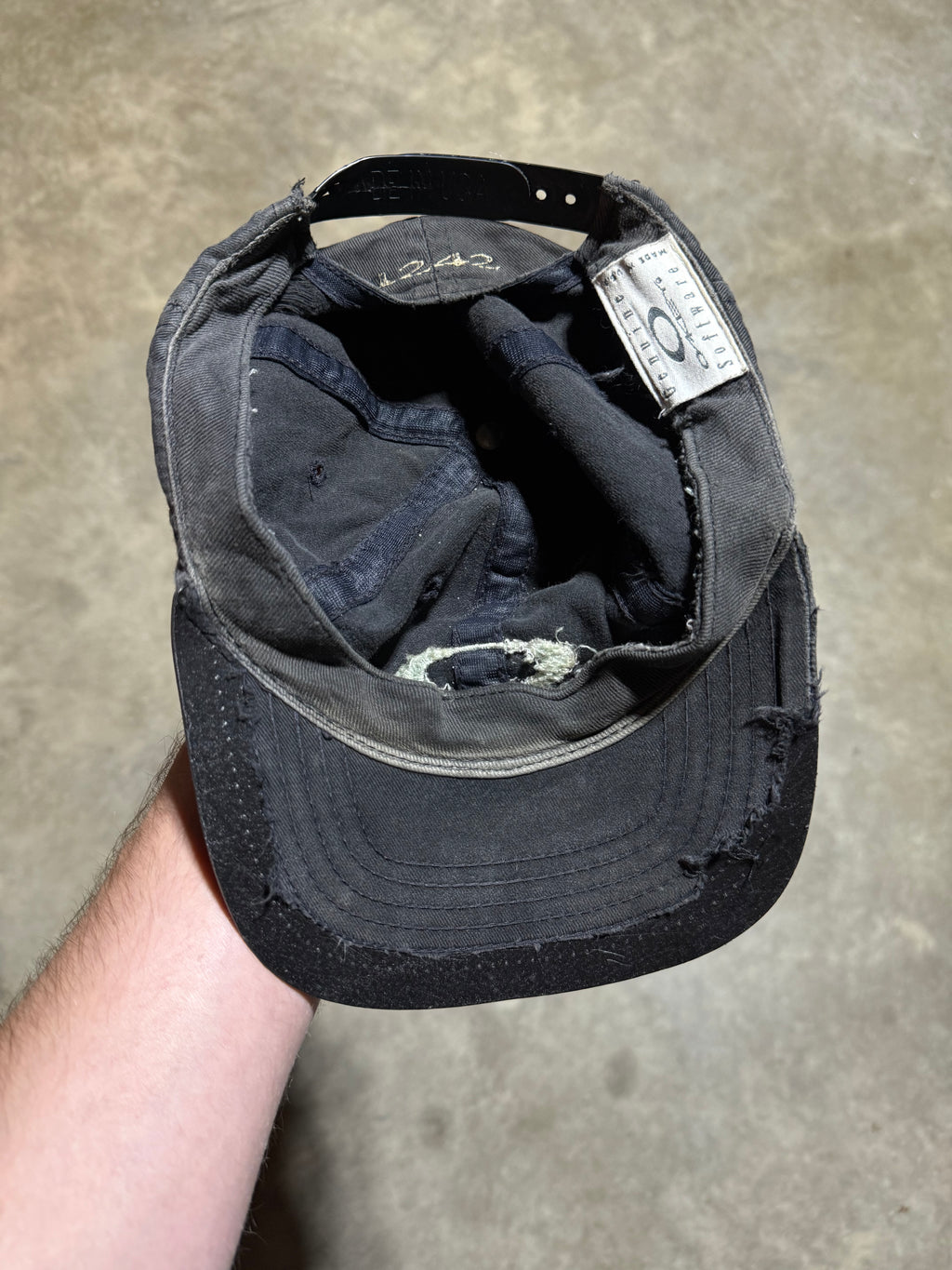 Vintage Distressed Oakley Software Snapback Hat(S/M)