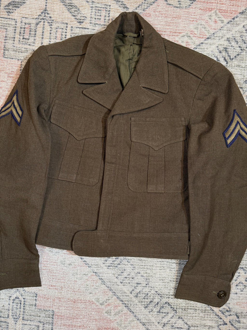 Vintage Wool Military Jacket (32R See Measurements)