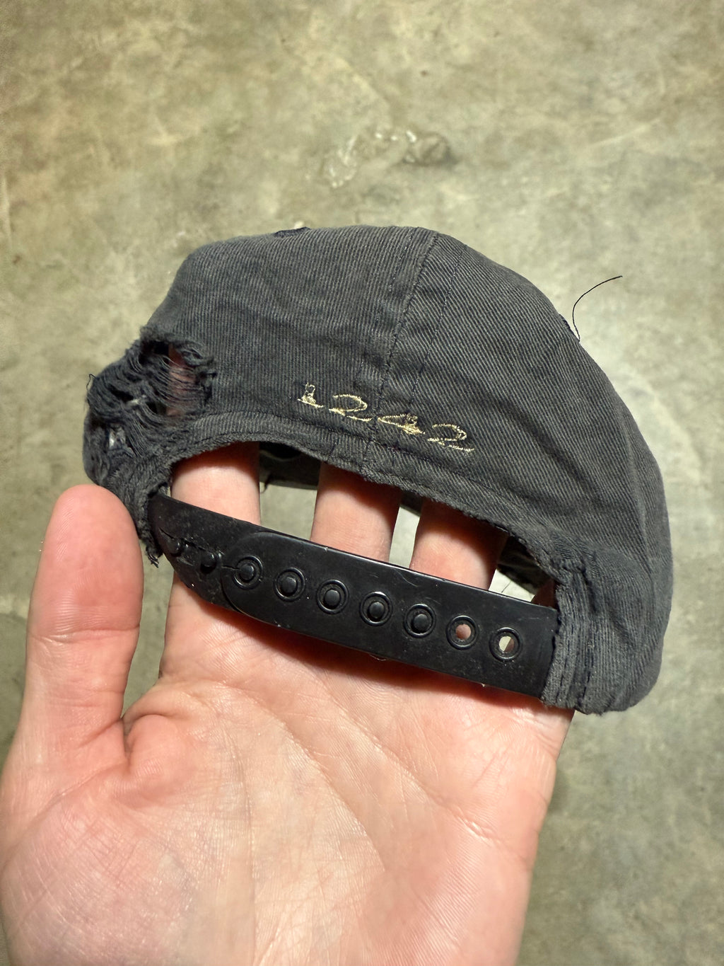 Vintage Distressed Oakley Software Snapback Hat(S/M)