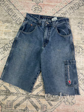Load image into Gallery viewer, Vintage Y2K Jnco Jeans Cutoff Shorts (28)
