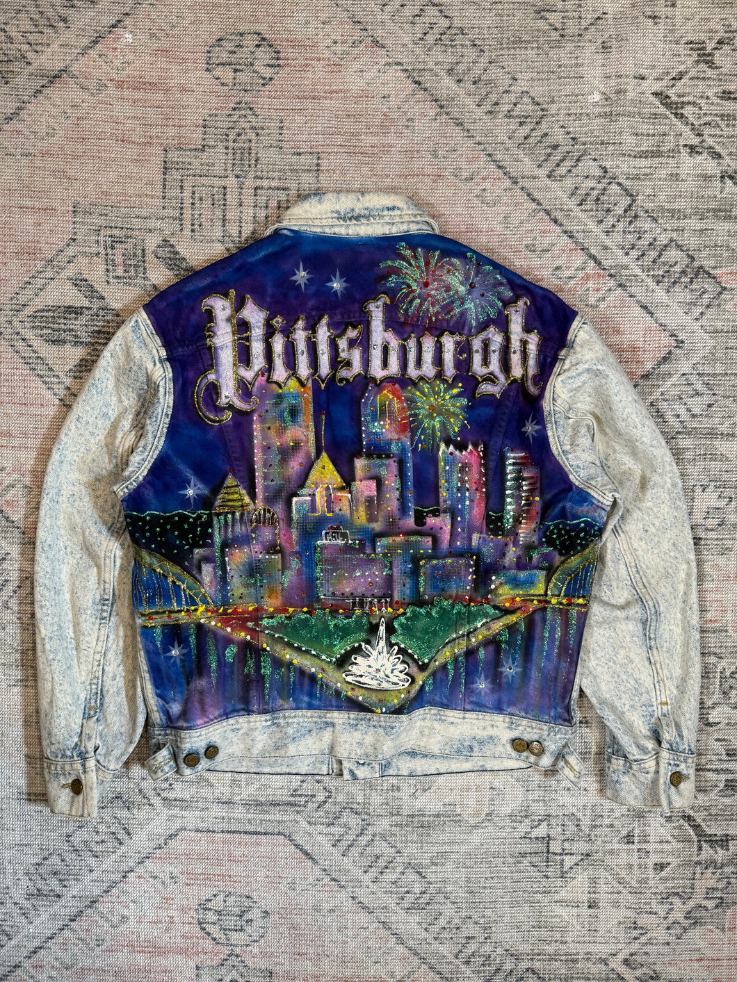 Vintage 1992 Pittsburgh Bedazzled Hand Painted Lee Jean Jacket (M)