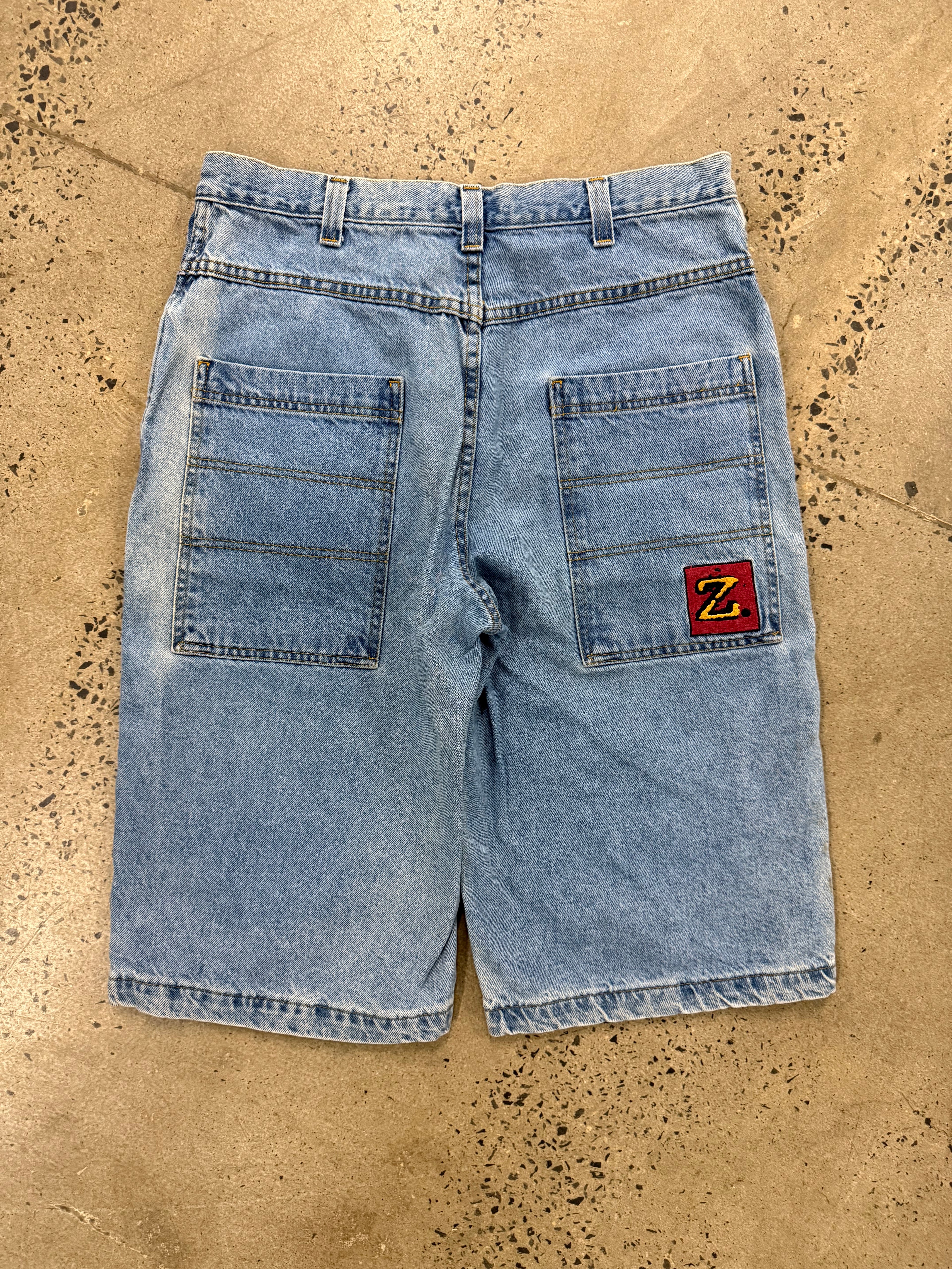 Vintage Y2K Zonz Jean Shorts (34)