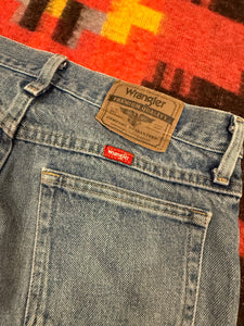 Vintage Y2K Wrangler Jeans (30x30.5)
